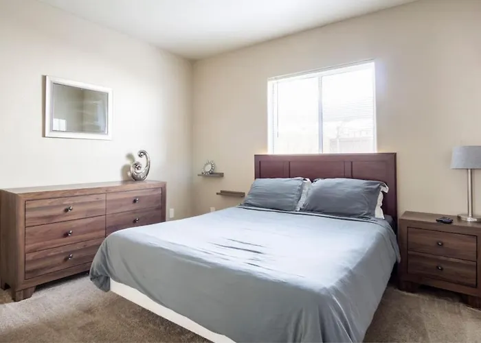 Comfortable And Bright 3-bedroom In