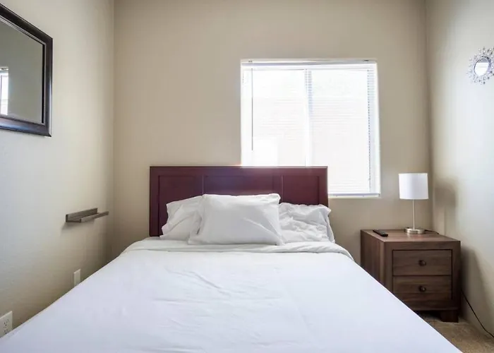 Comfortable And Bright 3-bedroom In
