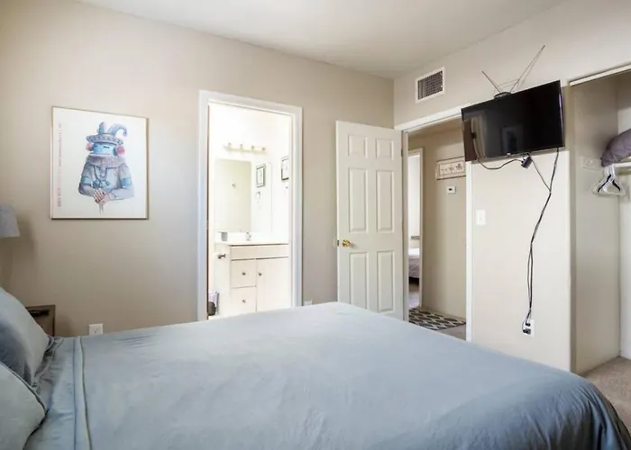 Holiday home Comfortable And Bright 3-bedroom In *